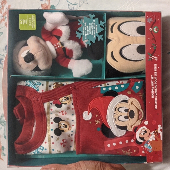 Disney Santa Mickey First Christmas Romper Hat Bib Set Baby Size 0-3 Months - Picture 2 of 6